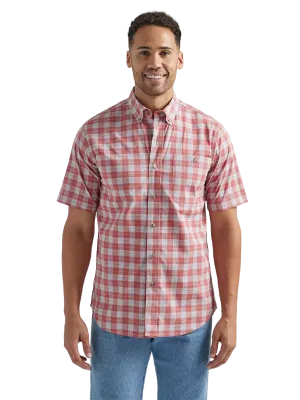 Wrangler Men's Rugged Wear Wrinkle Resist Plaid Pale Red Shirt