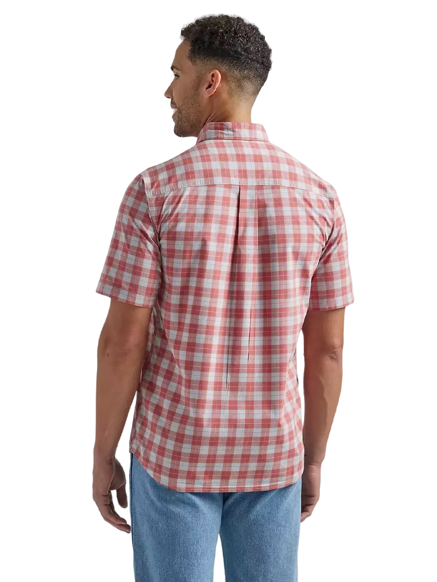 Wrangler Men's Rugged Wear Wrinkle Resist Plaid Pale Red Shirt